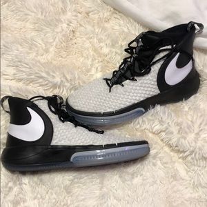 Nike basketball shoe